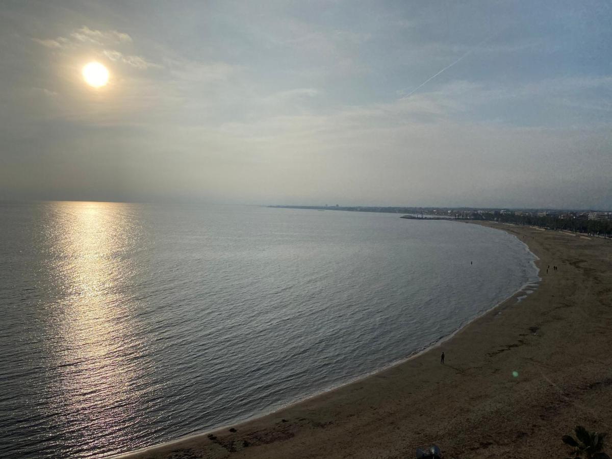 Appartement Spacieux, Front De Mer, Vue Splendide Salou Kültér fotó